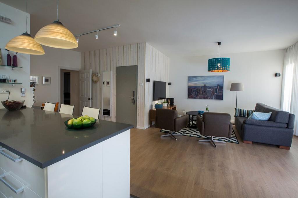 Sokolov Vacation Boutique Apartments By The Sea In Nahariya Chambre photo